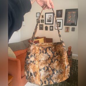 B Makcwsky Snakeskin Pattern Shoulder Bag